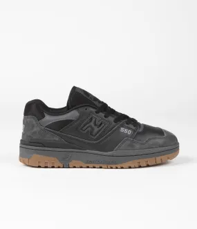 New Balance 550 Shoes - Black / Gum