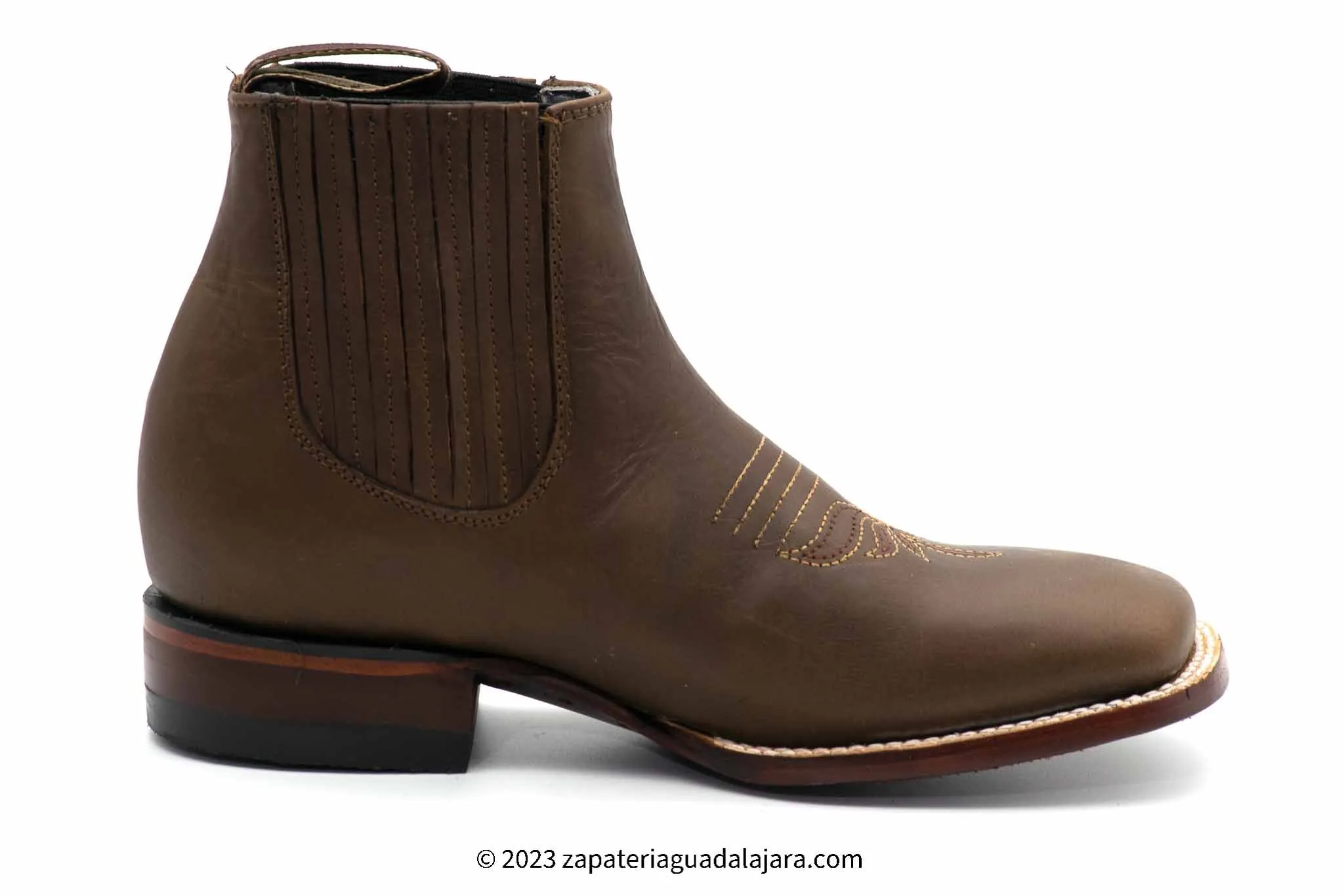 WOMEN'S WIDE SQUARE TOE CRAZY BROWN LEATHER BOOT - 202807
