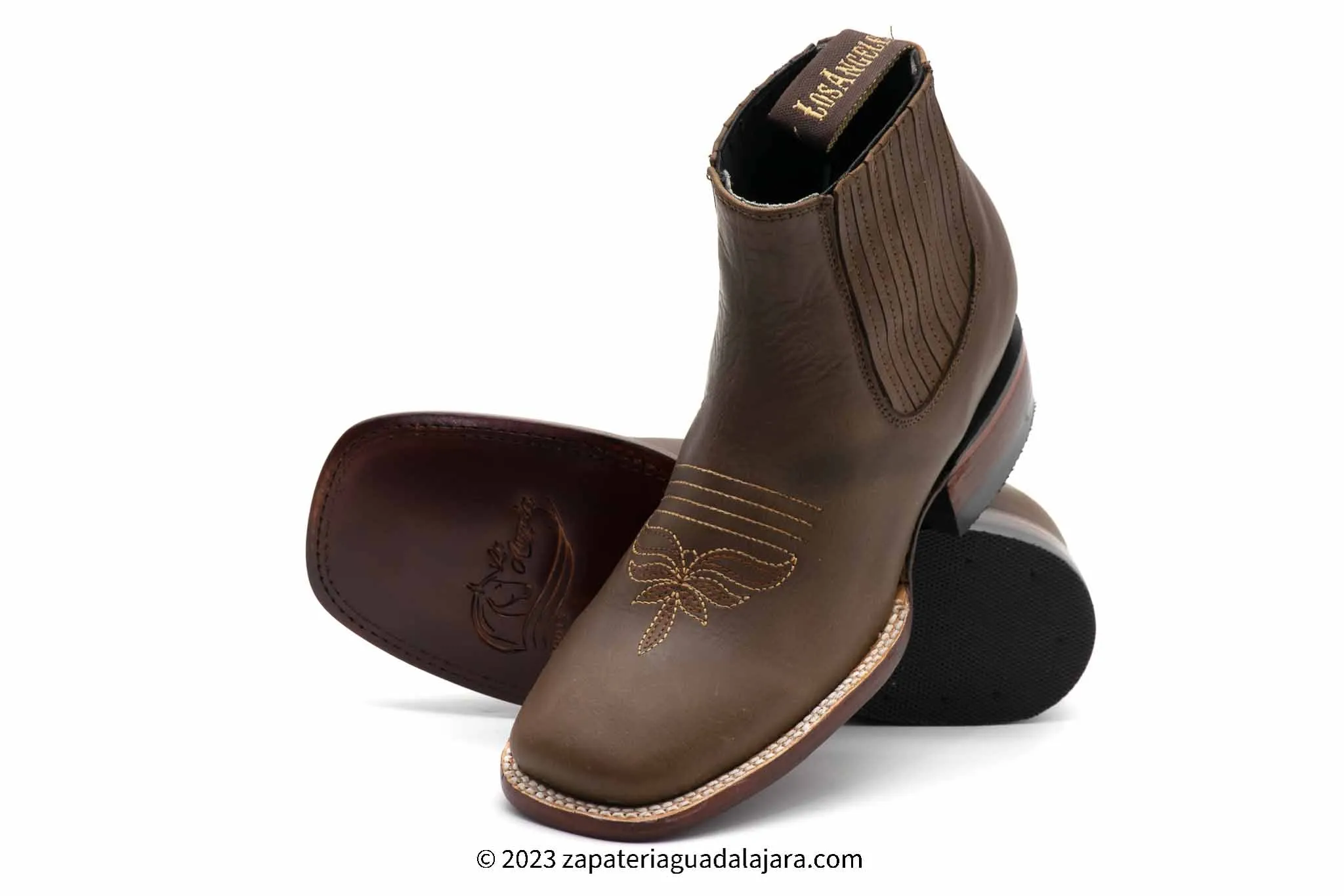 WOMEN'S WIDE SQUARE TOE CRAZY BROWN LEATHER BOOT - 202807